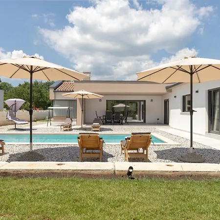 Vila Lumiére